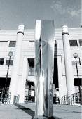 MonumentoInoxPiccolo.gif (15922 bytes)